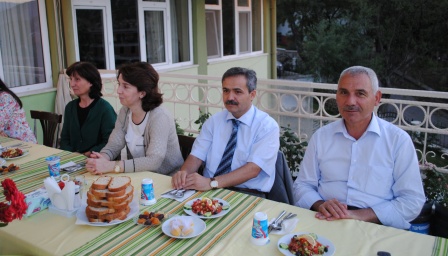 KAYMAKAM YILMAZ ŞEHİT AİLELERİ VE GAZİLERİMİZE İFTAR YEMEĞİ VERDİ