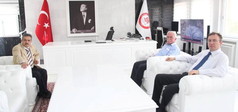 Şengöl ve Yılmaz birlikte Rektör Çarıkçı'yı ziyaret etti