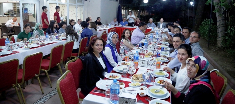 SDÜ Organ Nakil Merkezi Ekibi Teşekkür ve Motive Yemeğinde Buluştu