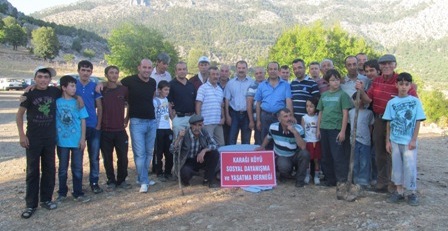 KARAĞI KÖYLÜLERİ ESKİ YUKARI KÖYLERİNDE HELVA PİŞİRDİLER