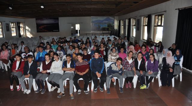 Eğirdir Belediyesinden Öğrencilere TEOG Öncesi Seminer Desteği