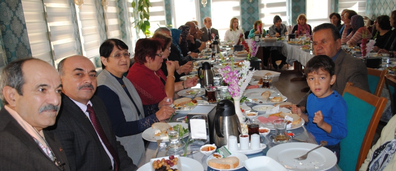 Emekli Öğretmenler Eski Günleri Yad Ettiler...