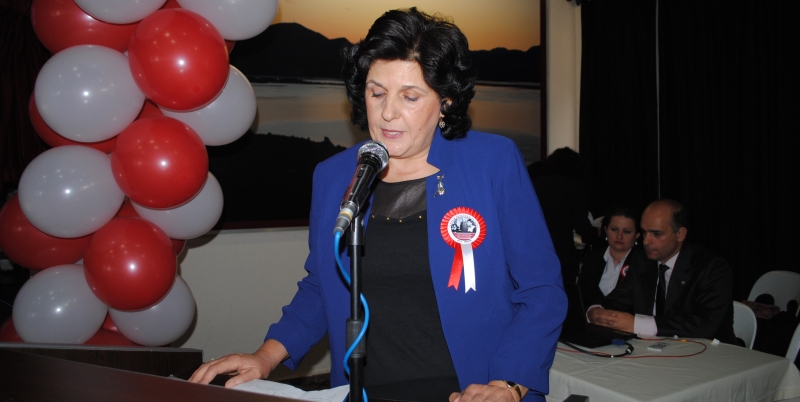 Sare Öztürk: 