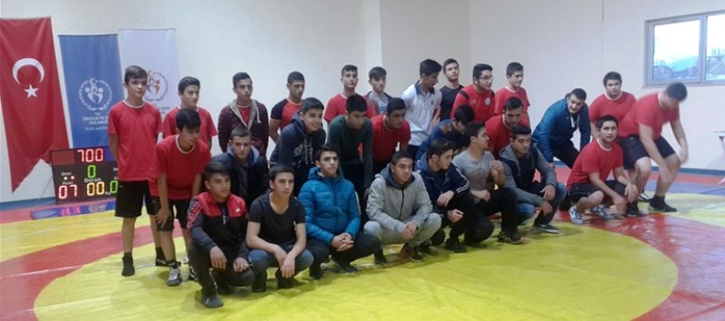 Eğirdir Nafiz Yürekli Turizm Meslek Lisesi Serbest Stilde Birinci Oldu