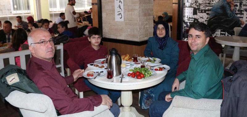 MAREM Personeli Kahvaltıda Buluştu