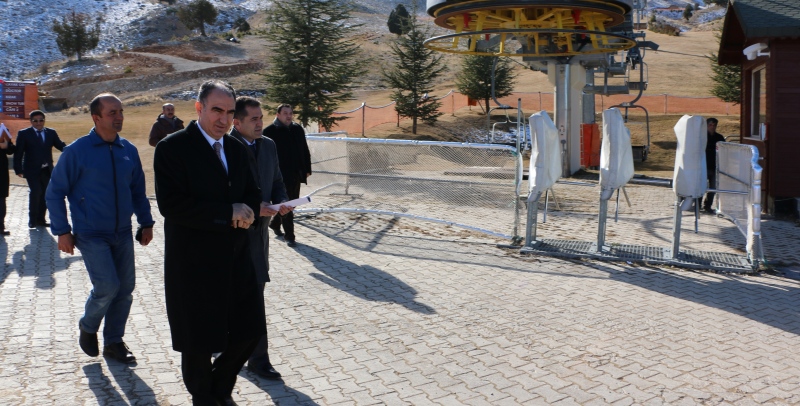 VALİ ÖZKAN DAVRAZ'DA İNCELEMELERDE BULUNDU