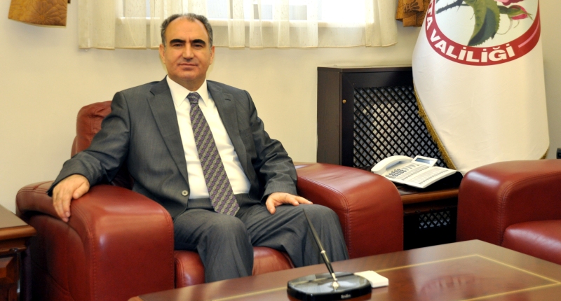 ISPARTA VALİSİ VAHDETTİN ÖZKAN'dan 10 OCAK ÇALIŞAN GAZETECİLER GÜNÜ MESAJI