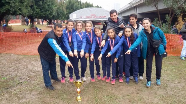 Altın kızlar Türkiye şampiyonu oldu