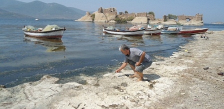 Erol KESİCİ, Bafa Gölü'nde Araştırmalarını Sürdürüyor