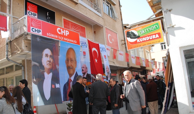 CHP'nin Yeni Hizmet Binası Açıldı