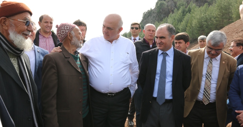 VALİ ÖZKAN MELİKLER KÖPRÜSÜNDE İNCELEMELERDE BULUNDU