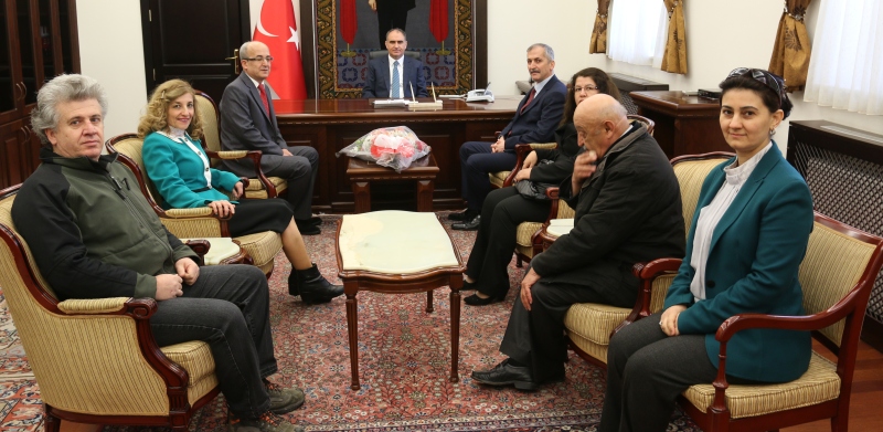 VALİ ÖZKAN: 