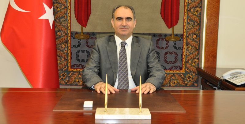 VALİ ÖZKAN'DAN 18 MART ŞEHİTLERİ ANMA GÜNÜ MESAJI