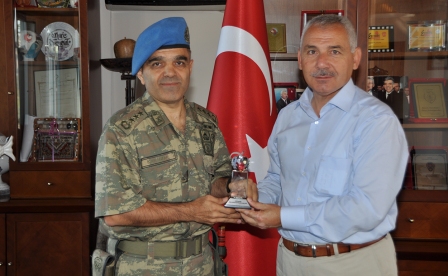 KURMAY BAŞKANI KARAGÖZ'DEN ŞİİRLİ VEDA