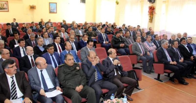 Vali Özkan, muhtarları dinledi