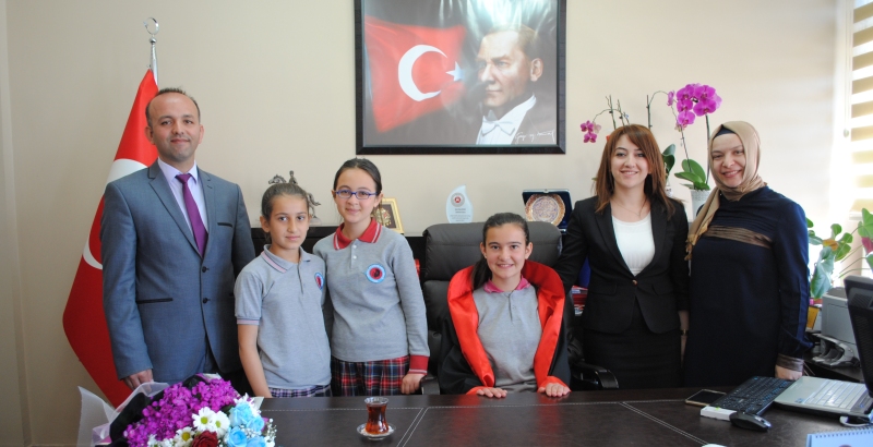 ATATÜRK İLK-ORTAOKULU ÖĞRENCİLERİ CUMHURİYET SAVCILIĞI MAKAMINDA...