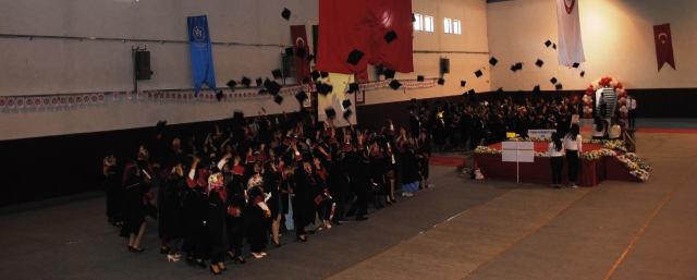 Eğirdir Sağlık Hizmetleri MYO İkinci Mezunlarına Veda Etti