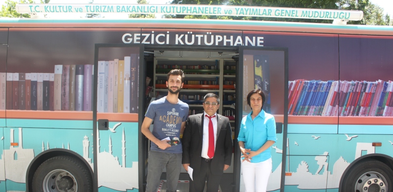 Kültür ve Turizm Bakanlığının gezici kütüphane kervanına Isparta da eklendi...