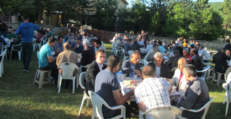 KARAĞI KÖYÜNDE BAYRAM GELENEKLERİ BİR BAŞKA