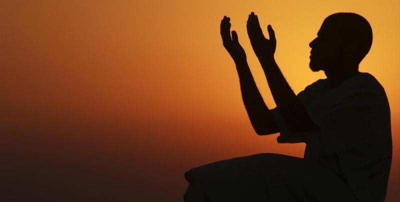 Eğirdir?de Namaz Sonraları Camilerimizde Dualar Okunuyor...