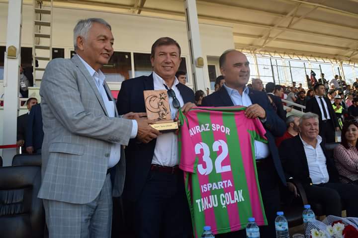 Tanju Çolak, Isparta'nın Maçını İzledi