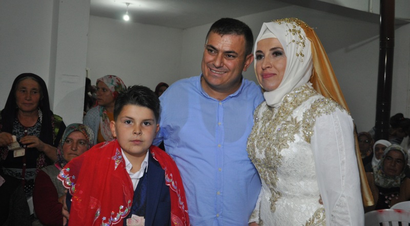 BOZKURT AİLESİNİN MUTLU GÜNÜ
