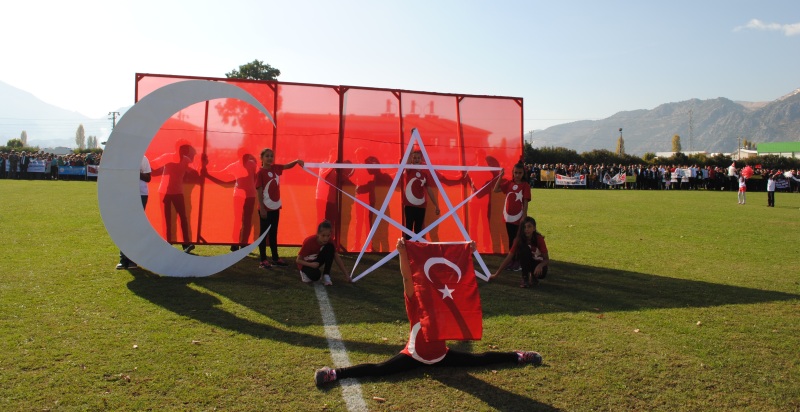 YAŞASIN TÜRKİYE CUMHURİYETİ?