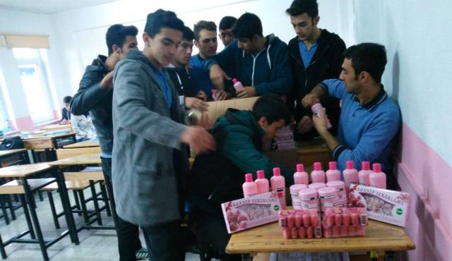 EĞİRDİR İHL ÖĞRENCİLERİ'NDEN MEHMETÇİĞE MEKTUP