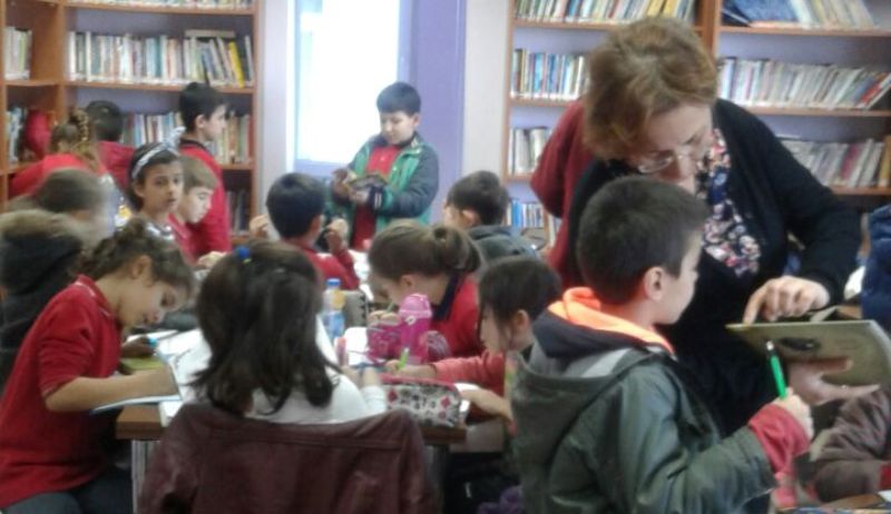 MUAZZEZ VE YAŞAR ŞAPÇI İLKÖĞRETİM 3. SINIFLAR KÜTÜPHANE ZİYARETİ YAPTI