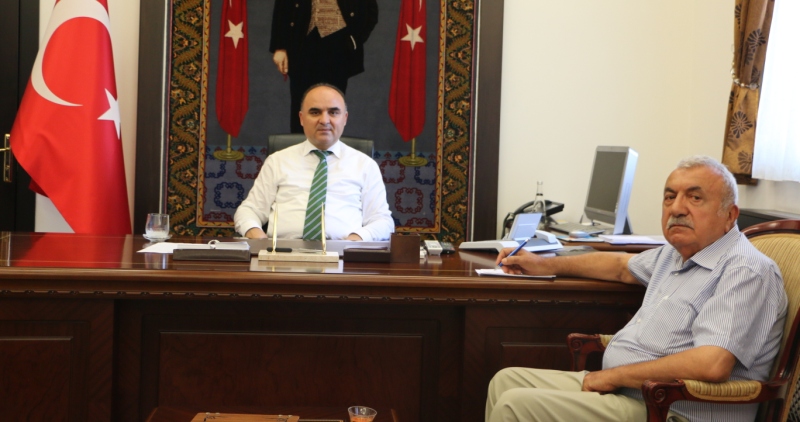 Şehmuz Günaydın'a Ispartalılardan 20 günde DEVLETİN VALİSİ unvanı