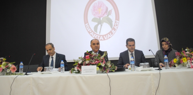 VALİ GÜNAYDIN, EĞİRDİR?DE MUHTARLARLA BULUŞTU?