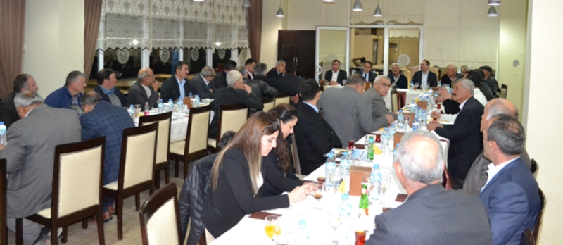 Kaymakam Akdaş, Köy Muhtarlarıyla Yemekte Bir Araya Geldi