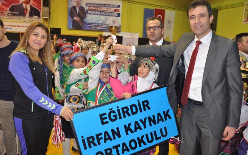 HALK OYUNLARINDA EĞİRDİR BAŞARISI...