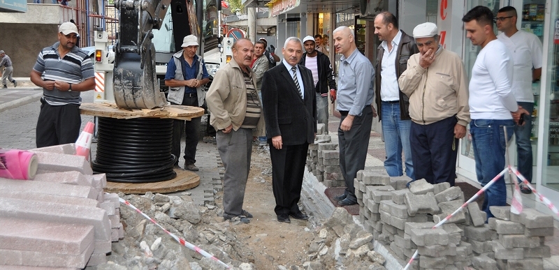 ELEKTRİK HATLARI YERALTINA ALINIYOR