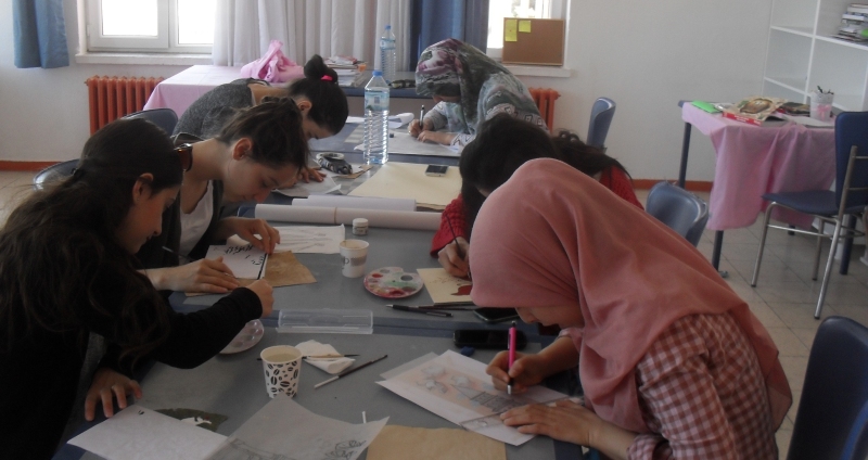 EĞİRDİR KYK'DA EĞİTİM HAYATI SANATLA BULUŞUYOR