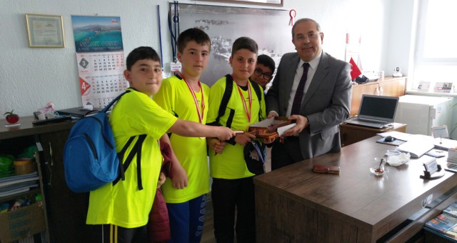 Eğirdir S. Demirel İlkokulu Birinci Oldu