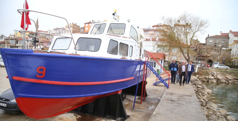 Ömrünü tamamlayan tekne 'ofis' oldu