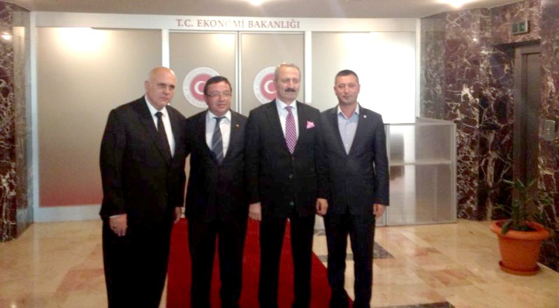Elmaya Teşvik Yolda...