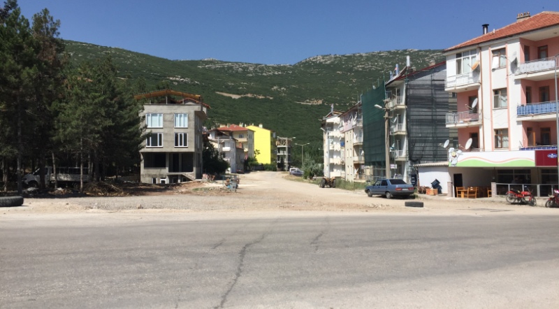 DEMİRYOLU CADDESİ?NİN İSMİ GAZİLER CADDESİ OLARAK DEĞİŞTİRİLDİ