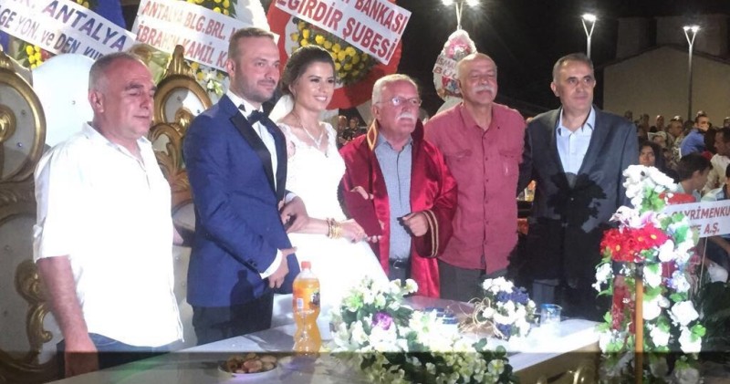 Ayşe Bilge & Murat Evlendi...