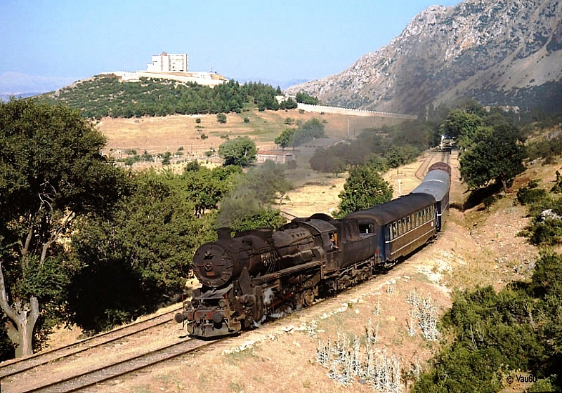 TREN GÖRÜNDÜ...