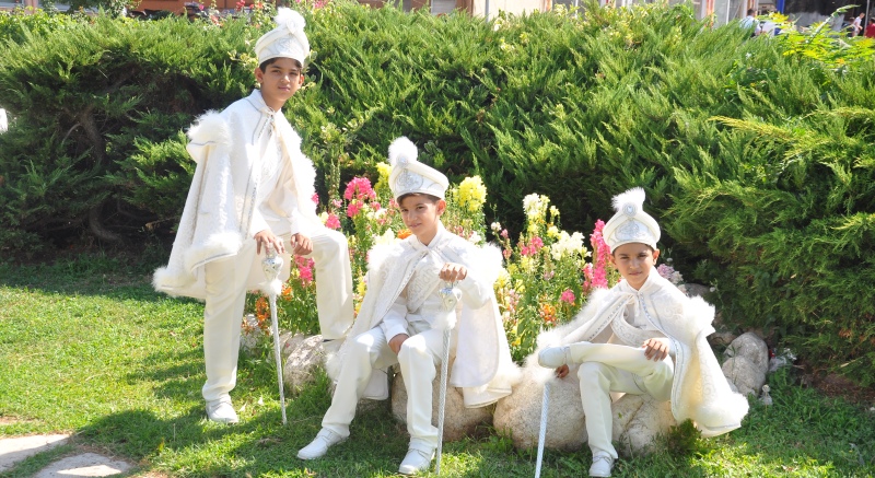 Hüseyin, Mert ve Bartu Erkekliğe Adım Attı?