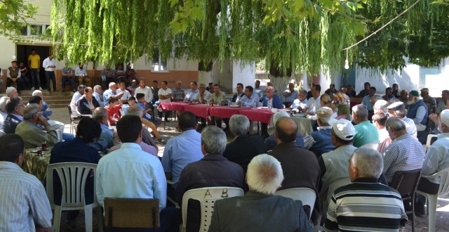 Pınar Pazarı Mahallesinde Halk Toplantısı