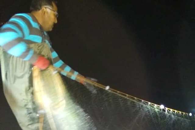 Kaçak dökülen 1600 metre balık ağına el konuldu