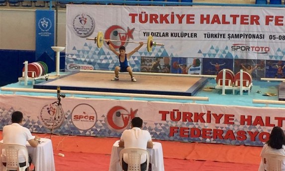 Halterde yeni yıldızlar doğuyor