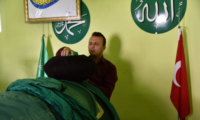 Eğirdir Belediyesi tarafından ilçedeki türbelerin eksiklikleri gideriliyor