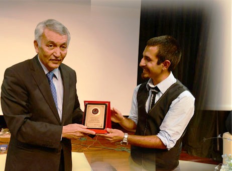 Yusuf Ziya Günaydın En Sempatik Siyasetçi Seçildi