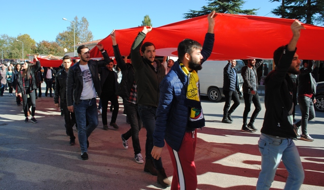 TERÖRE LANET YÜRÜYÜŞÜ DÜZENLENDİ