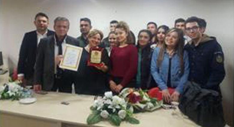 TURİZMCİ VE SEYAHAT YAZARI SEVİL DENİZ EĞİRDİR MYO'DA KONFERANS VERDİ