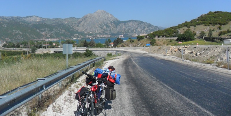 EĞİRDİR-GELENDOST YOLU ÖZEL HÜKÜM YÖNETMELİĞİNE TAKILDI